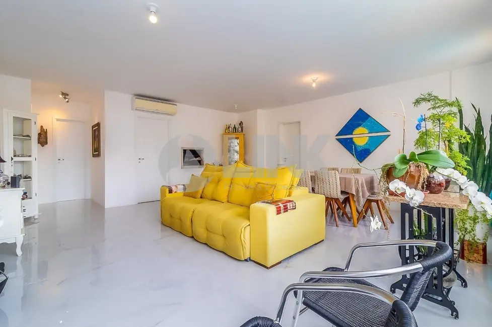 Foto 8 de Apartamento com 3 quartos à venda, 122m2 em Petrópolis, Porto Alegre - RS