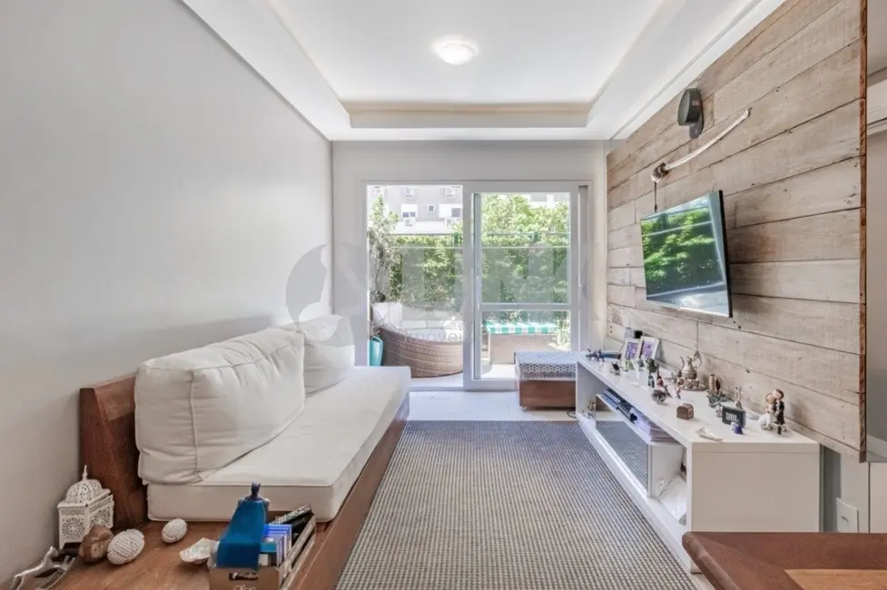 Foto 2 de Apartamento com 3 quartos à venda, 101m2 em São Sebastião, Porto Alegre - RS