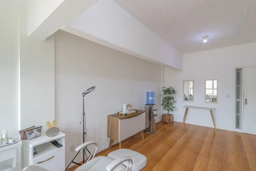 Sala Comercial à venda, 28m2 em Partenon, Porto Alegre - RS - imagem 9 Foto 9 de Sala Comercial à venda, 28m2 em Partenon, Porto Alegre - RS