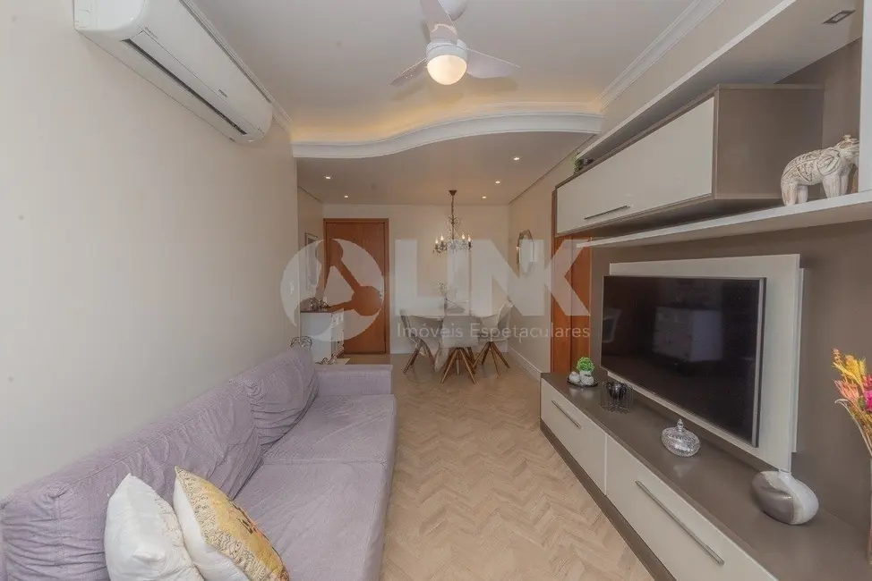 Apartamento com 2 quartos à venda, 60m2 em Passo da Areia, Porto Alegre - RS - imagem 3 Foto 3 de Apartamento com 2 quartos à venda, 60m2 em Passo da Areia, Porto Alegre - RS