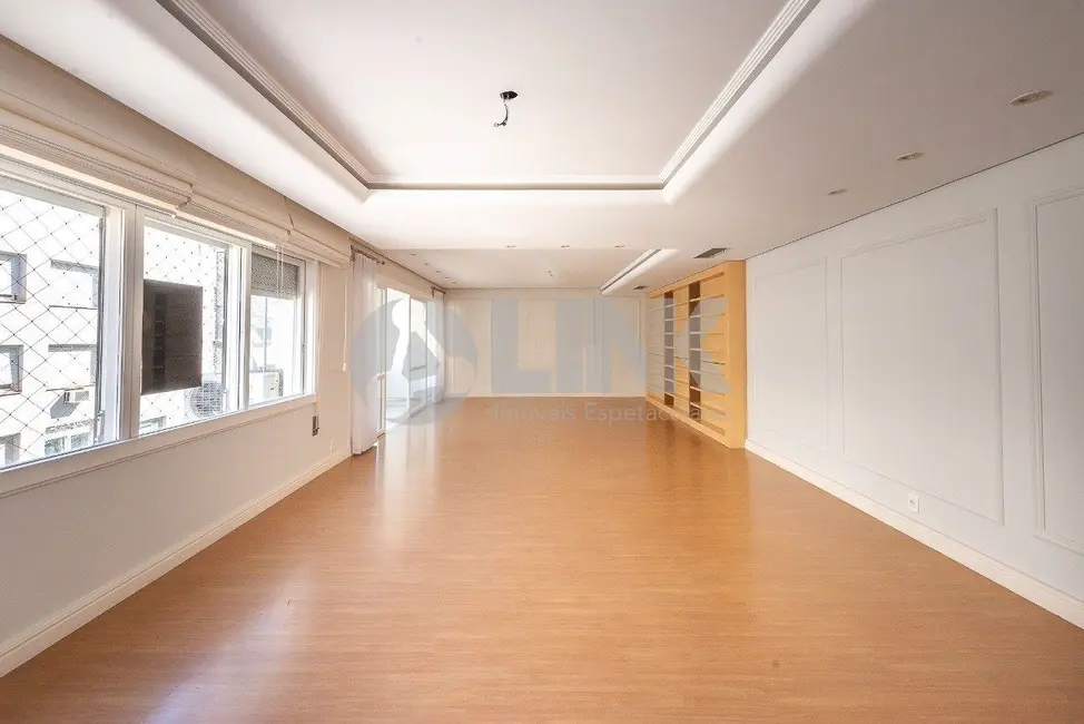 Apartamento com 4 quartos à venda, 283m2 em Moinhos de Vento, Porto Alegre - RS - imagem 5 Foto 5 de Apartamento com 4 quartos à venda, 283m2 em Moinhos de Vento, Porto Alegre - RS