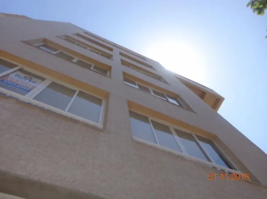 Foto 2 de Apartamento com 2 quartos à venda, 80m2 em Teresópolis, Porto Alegre - RS