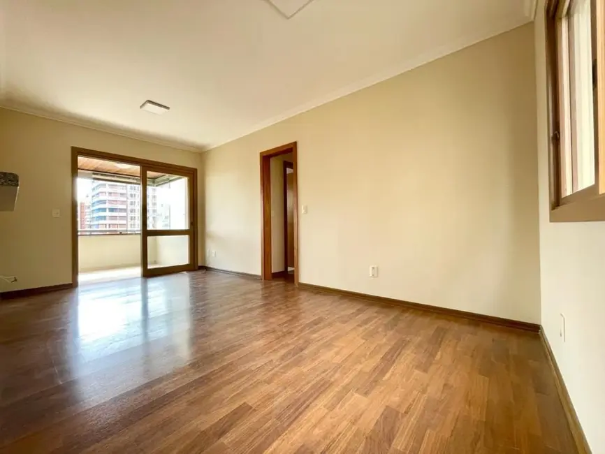 Foto 2 de Apartamento com 2 quartos à venda, 68m2 em Bela Vista, Porto Alegre - RS