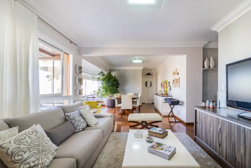 Foto 4 de Apartamento com 3 quartos à venda, 200m2 em Petrópolis, Porto Alegre - RS