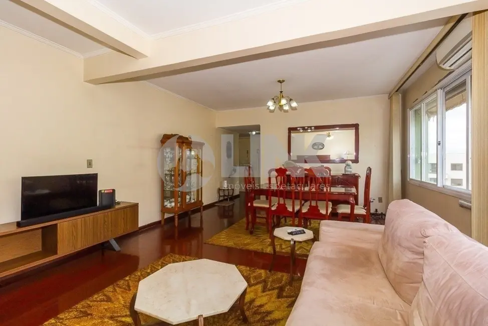 Apartamento com 2 quartos à venda, 93m2 em Centro Histórico, Porto Alegre - RS - imagem 2 Foto 2 de Apartamento com 2 quartos à venda, 93m2 em Centro Histórico, Porto Alegre - RS