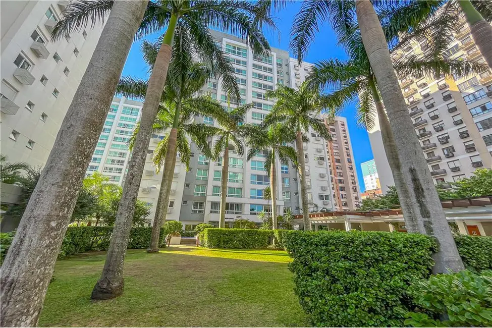 Foto 1 de Apartamento com 3 quartos à venda, 135m2 em Passo da Areia, Porto Alegre - RS