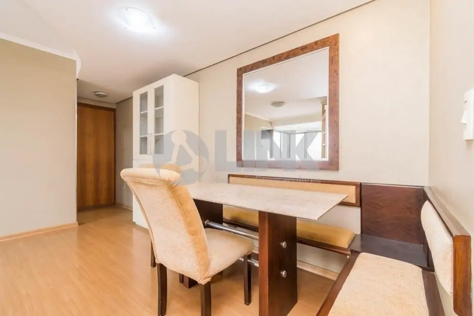 Foto 3 de Apartamento com 2 quartos à venda, 68m2 em Passo da Areia, Porto Alegre - RS