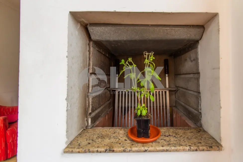 Apartamento com 2 quartos à venda, 68m2 em Passo da Areia, Porto Alegre - RS - imagem 4 Foto 4 de Apartamento com 2 quartos à venda, 68m2 em Passo da Areia, Porto Alegre - RS