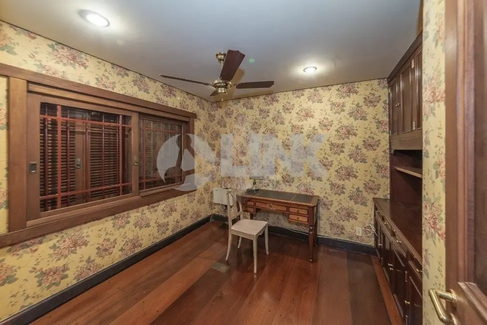 Foto 3 de Casa de Condomínio com 3 quartos à venda, 400m2 em Santa Tereza, Porto Alegre - RS