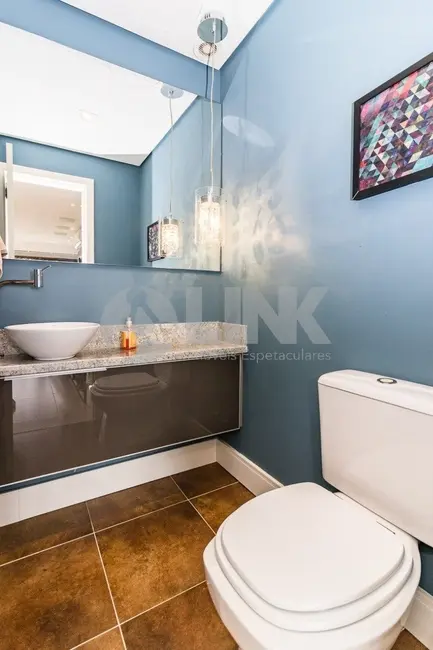 Apartamento com 3 quartos à venda, 105m2 em Rio Branco, Porto Alegre - RS - imagem 5 Foto 5 de Apartamento com 3 quartos à venda, 105m2 em Rio Branco, Porto Alegre - RS