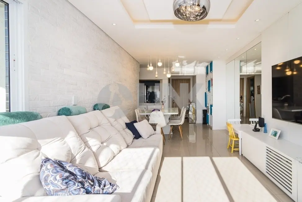 Apartamento com 3 quartos à venda, 97m2 em Petrópolis, Porto Alegre - RS - imagem 3 Foto 3 de Apartamento com 3 quartos à venda, 97m2 em Petrópolis, Porto Alegre - RS