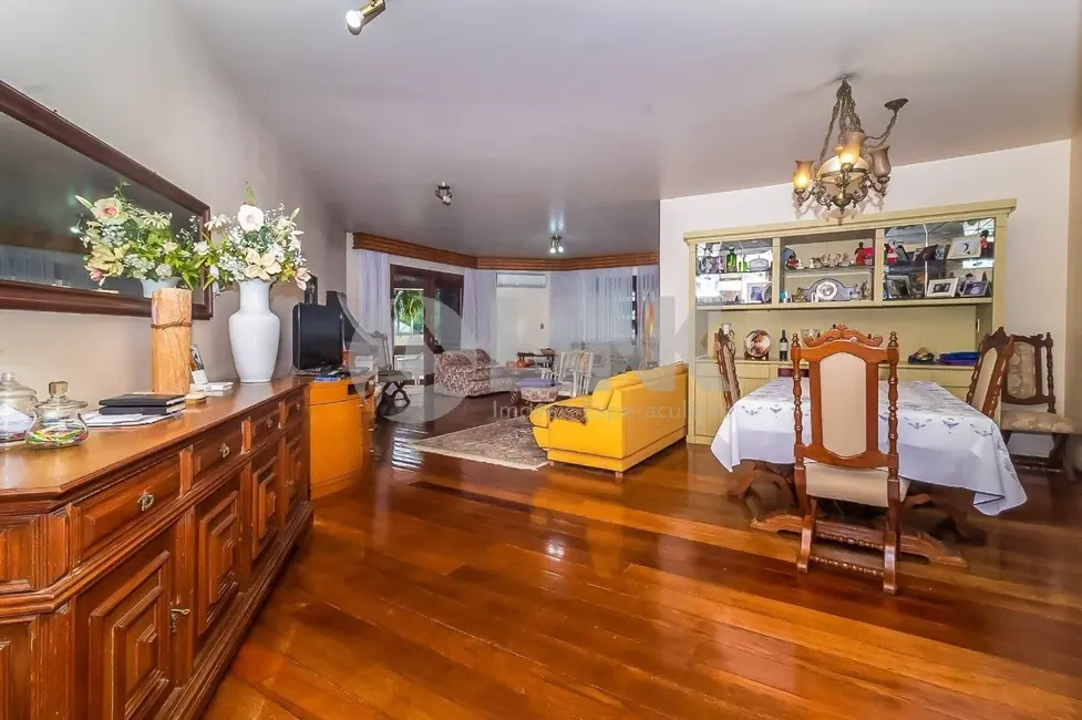Foto 1 de Apartamento com 4 quartos à venda, 204m2 em Bela Vista, Porto Alegre - RS