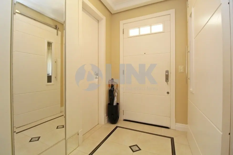 Casa de Condomínio com 3 quartos à venda, 285m2 em Chácara das Pedras, Porto Alegre - RS - imagem 7 Foto 7 de Casa de Condomínio com 3 quartos à venda, 285m2 em Chácara das Pedras, Porto Alegre - RS