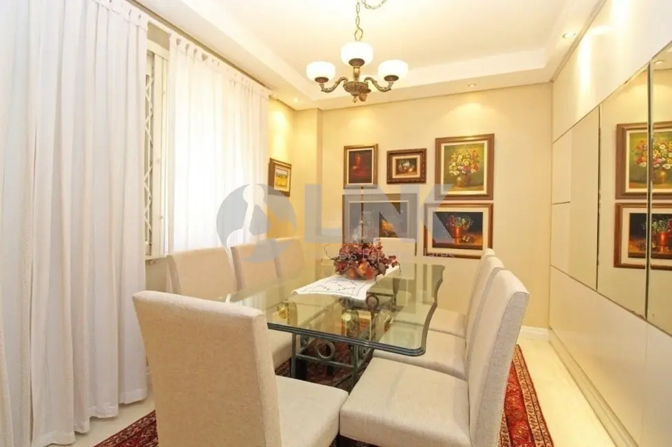 Casa de Condomínio com 3 quartos à venda, 285m2 em Chácara das Pedras, Porto Alegre - RS - imagem 4 Foto 4 de Casa de Condomínio com 3 quartos à venda, 285m2 em Chácara das Pedras, Porto Alegre - RS