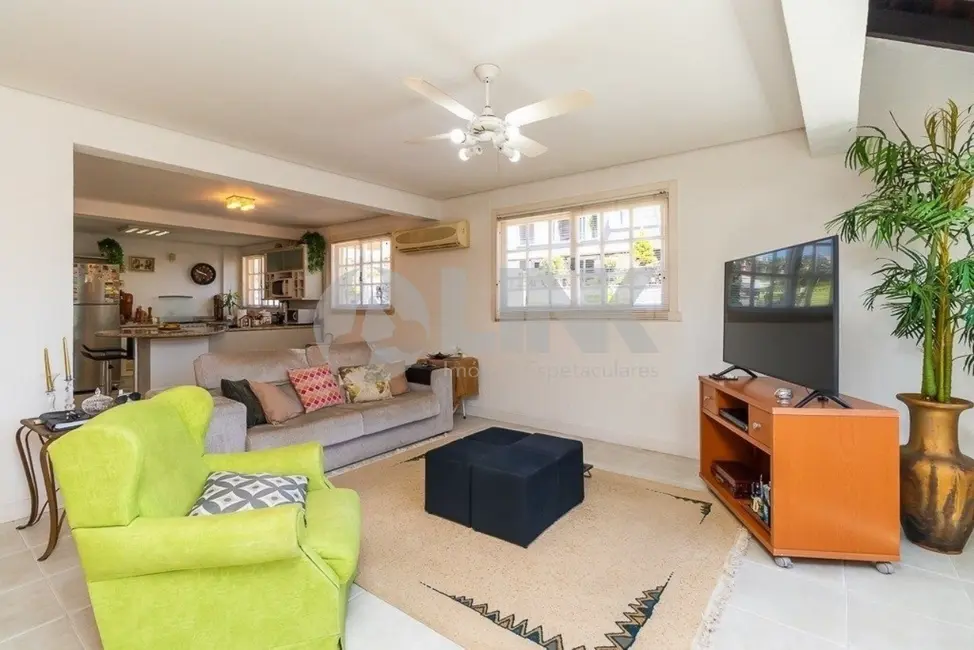 Foto 7 de Casa de Condomínio com 4 quartos à venda, 337m2 em Chácara das Pedras, Porto Alegre - RS