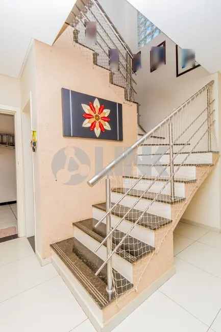 Casa com 4 quartos à venda, 170m2 em Sarandi, Porto Alegre - RS - imagem 6 Foto 6 de Casa com 4 quartos à venda, 170m2 em Sarandi, Porto Alegre - RS