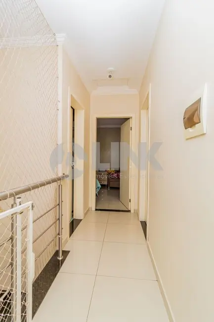 Casa com 4 quartos à venda, 170m2 em Sarandi, Porto Alegre - RS - imagem 8 Foto 8 de Casa com 4 quartos à venda, 170m2 em Sarandi, Porto Alegre - RS