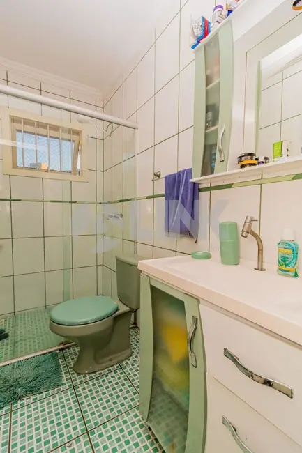 Casa com 4 quartos à venda, 170m2 em Sarandi, Porto Alegre - RS - imagem 9 Foto 9 de Casa com 4 quartos à venda, 170m2 em Sarandi, Porto Alegre - RS