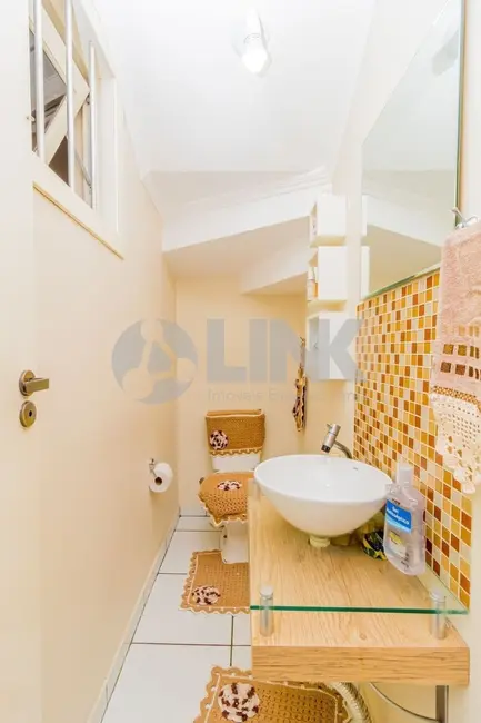 Casa com 4 quartos à venda, 170m2 em Sarandi, Porto Alegre - RS - imagem 5 Foto 5 de Casa com 4 quartos à venda, 170m2 em Sarandi, Porto Alegre - RS