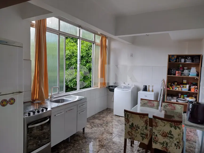 Apartamento com 3 quartos à venda, 76m2 em Higienópolis, Porto Alegre - RS - imagem 3 Foto 3 de Apartamento com 3 quartos à venda, 76m2 em Higienópolis, Porto Alegre - RS