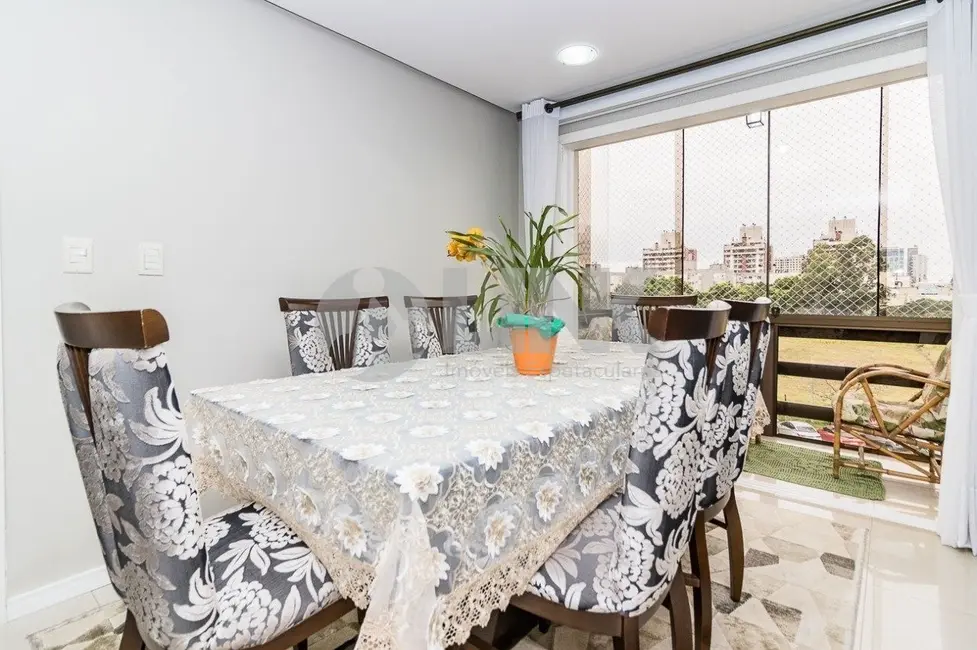 Foto 6 de Apartamento com 3 quartos à venda, 211m2 em Jardim Lindóia, Porto Alegre - RS