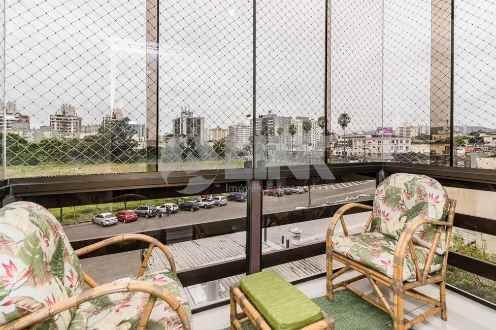 Foto 7 de Apartamento com 3 quartos à venda, 211m2 em Jardim Lindóia, Porto Alegre - RS