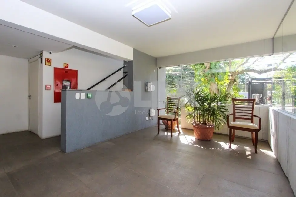 Apartamento com 3 quartos à venda, 122m2 em Menino Deus, Porto Alegre - RS - imagem 9 Foto 9 de Apartamento com 3 quartos à venda, 122m2 em Menino Deus, Porto Alegre - RS