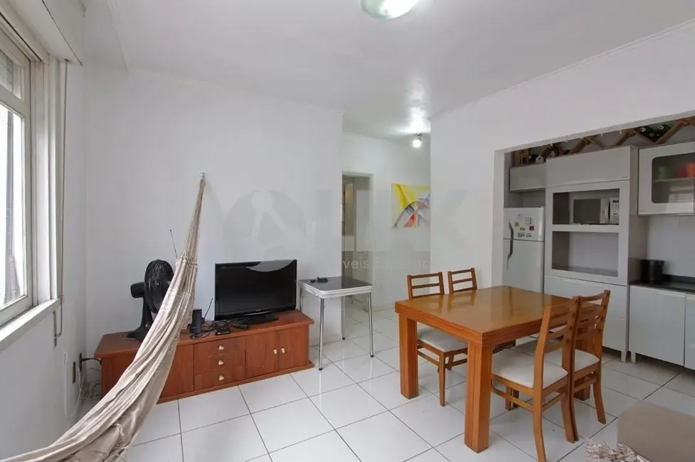 Foto 3 de Apartamento com 2 quartos à venda, 70m2 em Santana, Porto Alegre - RS