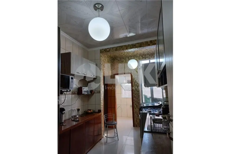 Apartamento com 2 quartos à venda, 92m2 em Santa Cecília, Porto Alegre - RS - imagem 6 Foto 6 de Apartamento com 2 quartos à venda, 92m2 em Santa Cecília, Porto Alegre - RS