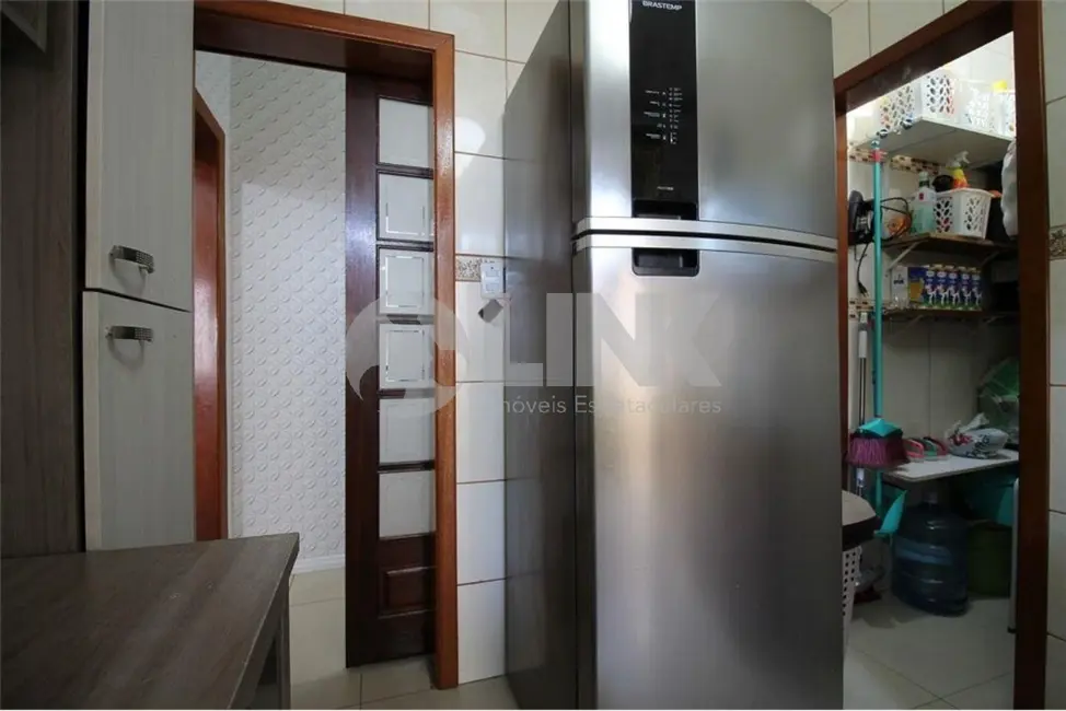 Apartamento com 2 quartos à venda, 92m2 em Santa Cecília, Porto Alegre - RS - imagem 7 Foto 7 de Apartamento com 2 quartos à venda, 92m2 em Santa Cecília, Porto Alegre - RS