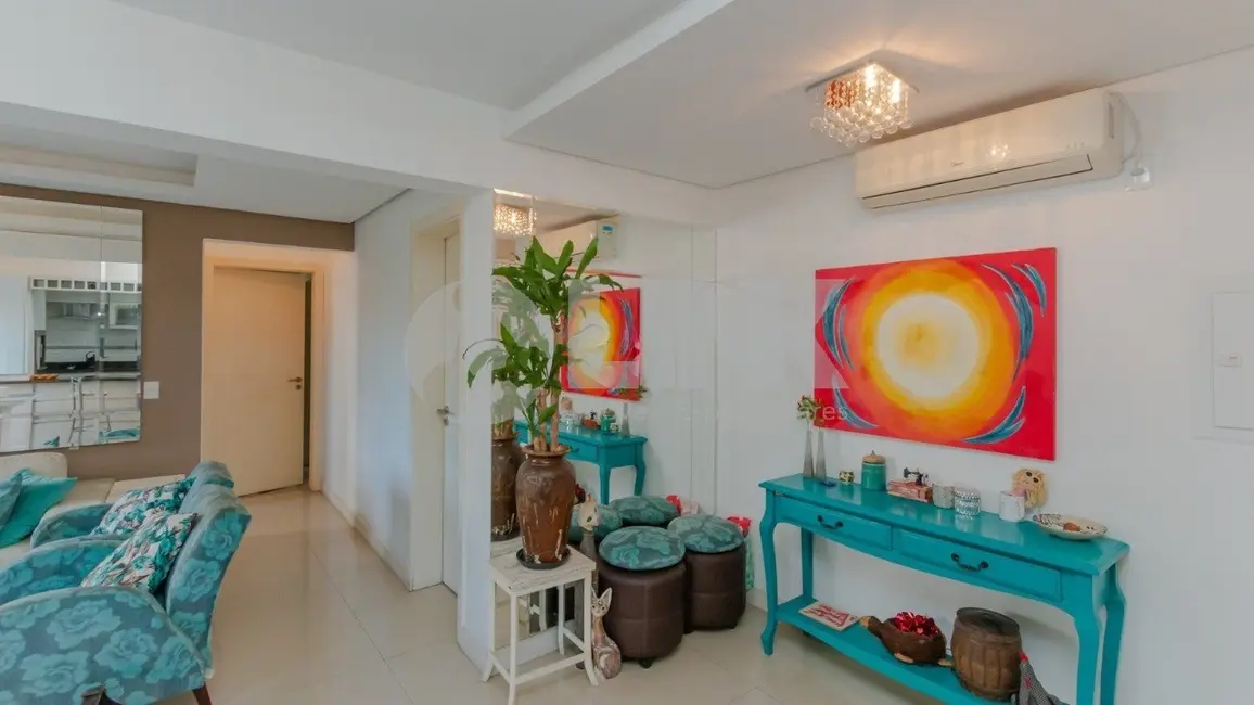 Apartamento com 3 quartos à venda, 74m2 em Passo da Areia, Porto Alegre - RS - imagem 3 Foto 3 de Apartamento com 3 quartos à venda, 74m2 em Passo da Areia, Porto Alegre - RS