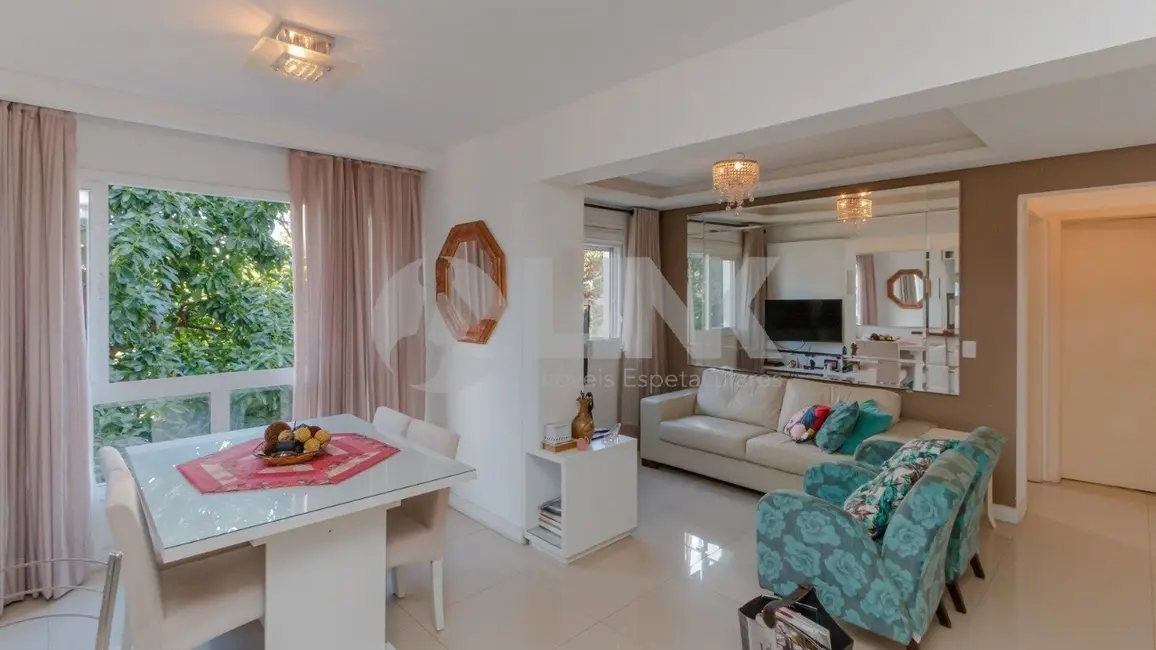 Apartamento com 3 quartos à venda, 74m2 em Passo da Areia, Porto Alegre - RS - imagem 4 Foto 4 de Apartamento com 3 quartos à venda, 74m2 em Passo da Areia, Porto Alegre - RS