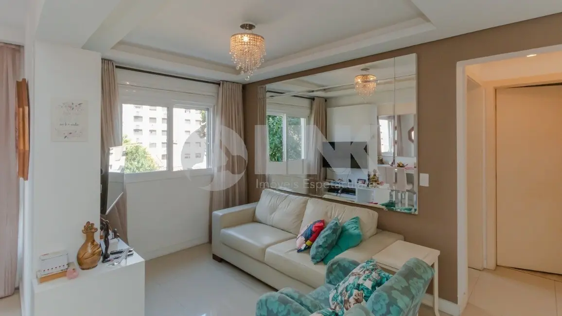 Apartamento com 3 quartos à venda, 74m2 em Passo da Areia, Porto Alegre - RS - imagem 7 Foto 7 de Apartamento com 3 quartos à venda, 74m2 em Passo da Areia, Porto Alegre - RS