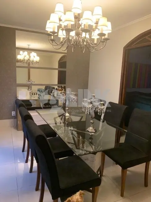 Foto 4 de Casa com 3 quartos à venda, 231m2 em Jardim Itu, Porto Alegre - RS