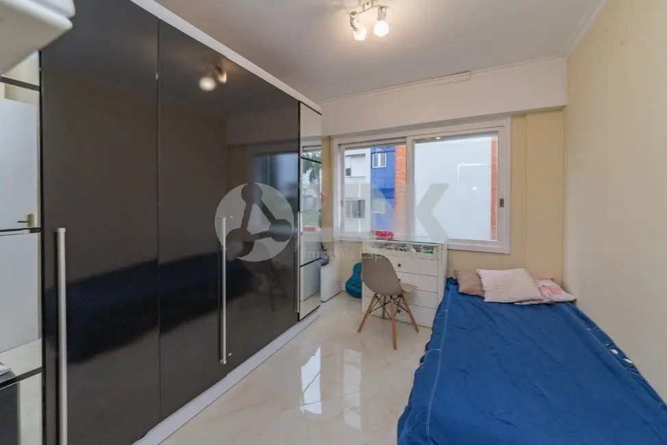 Apartamento com 3 quartos à venda, 93m2 em Moinhos de Vento, Porto Alegre - RS - imagem 9 Foto 9 de Apartamento com 3 quartos à venda, 93m2 em Moinhos de Vento, Porto Alegre - RS