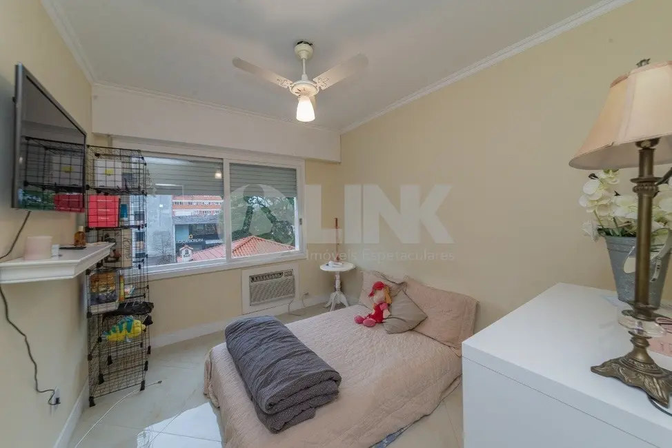 Apartamento com 3 quartos à venda, 93m2 em Moinhos de Vento, Porto Alegre - RS - imagem 7 Foto 7 de Apartamento com 3 quartos à venda, 93m2 em Moinhos de Vento, Porto Alegre - RS