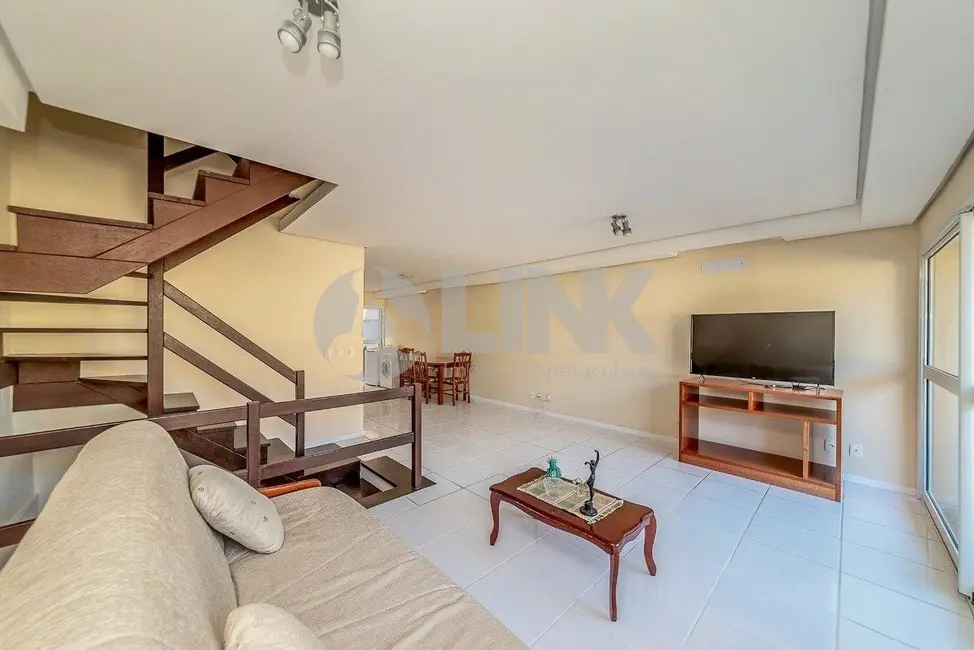 Foto 3 de Casa de Condomínio com 3 quartos à venda, 220m2 em Tristeza, Porto Alegre - RS