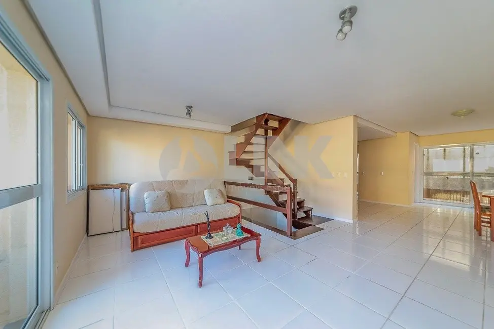 Foto 2 de Casa de Condomínio com 3 quartos à venda, 220m2 em Tristeza, Porto Alegre - RS