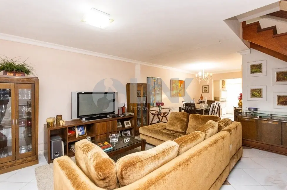 Foto 4 de Casa com 3 quartos à venda, 285m2 em Jardim Itu, Porto Alegre - RS