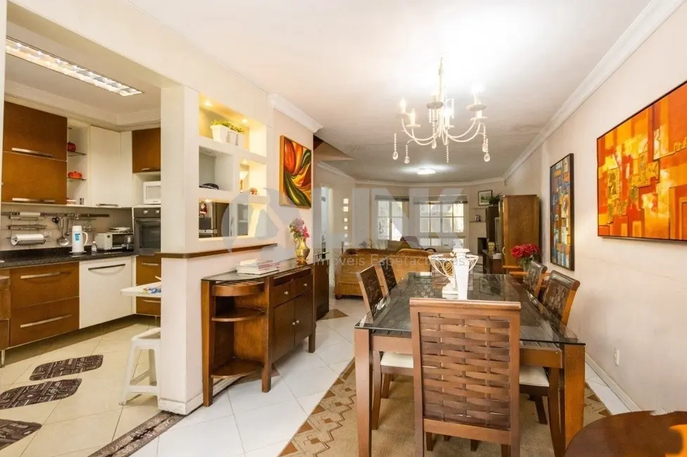 Foto 8 de Casa com 3 quartos à venda, 285m2 em Jardim Itu, Porto Alegre - RS