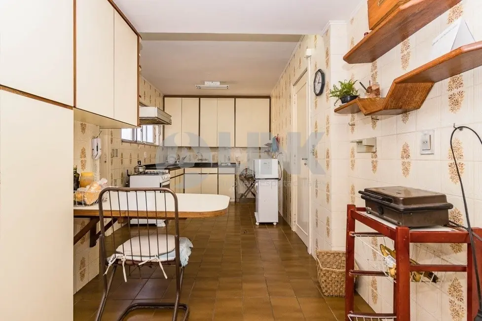 Foto 6 de Apartamento com 3 quartos à venda, 190m2 em Rio Branco, Porto Alegre - RS