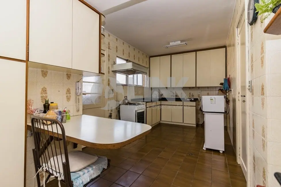 Foto 8 de Apartamento com 3 quartos à venda, 190m2 em Rio Branco, Porto Alegre - RS