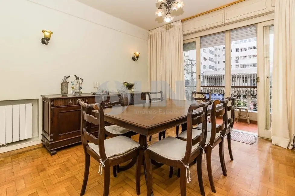 Foto 4 de Apartamento com 3 quartos à venda, 190m2 em Rio Branco, Porto Alegre - RS
