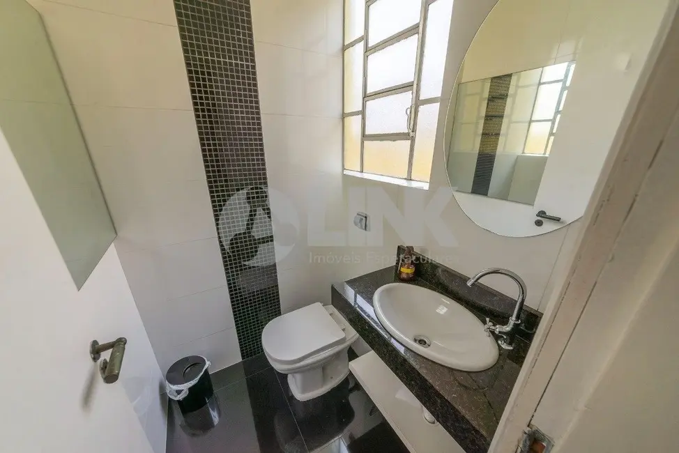 Apartamento com 1 quarto à venda, 60m2 em Azenha, Porto Alegre - RS - imagem 8 Foto 8 de Apartamento com 1 quarto à venda, 60m2 em Azenha, Porto Alegre - RS