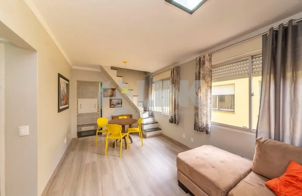 Foto 1 de Apartamento com 1 quarto à venda, 60m2 em Azenha, Porto Alegre - RS