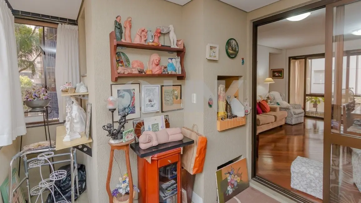 Foto 8 de Apartamento com 3 quartos à venda, 121m2 em Bela Vista, Porto Alegre - RS