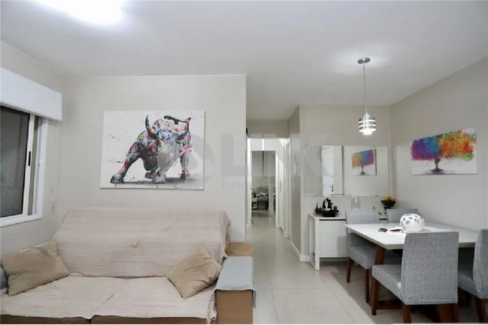 Apartamento com 3 quartos à venda, 66m2 em Vila Ipiranga, Porto Alegre - RS - imagem 3 Foto 3 de Apartamento com 3 quartos à venda, 66m2 em Vila Ipiranga, Porto Alegre - RS