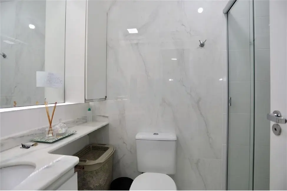 Apartamento com 3 quartos à venda, 66m2 em Vila Ipiranga, Porto Alegre - RS - imagem 8 Foto 8 de Apartamento com 3 quartos à venda, 66m2 em Vila Ipiranga, Porto Alegre - RS