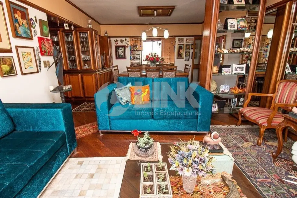 Apartamento com 3 quartos à venda, 109m2 em Moinhos de Vento, Porto Alegre - RS - imagem 8 Foto 8 de Apartamento com 3 quartos à venda, 109m2 em Moinhos de Vento, Porto Alegre - RS