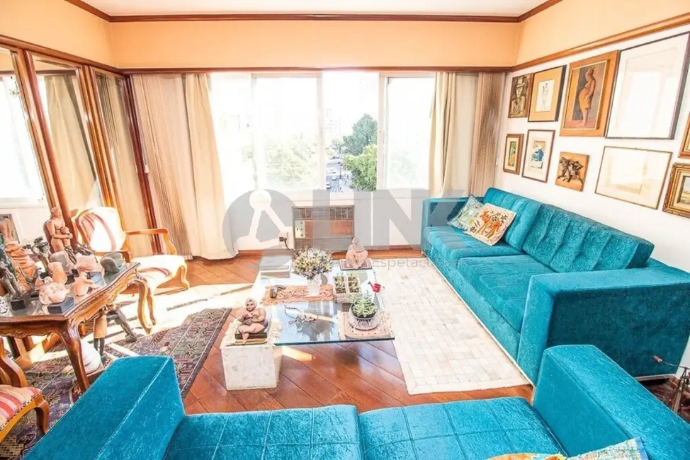 Apartamento com 3 quartos à venda, 109m2 em Moinhos de Vento, Porto Alegre - RS - imagem 3 Foto 3 de Apartamento com 3 quartos à venda, 109m2 em Moinhos de Vento, Porto Alegre - RS